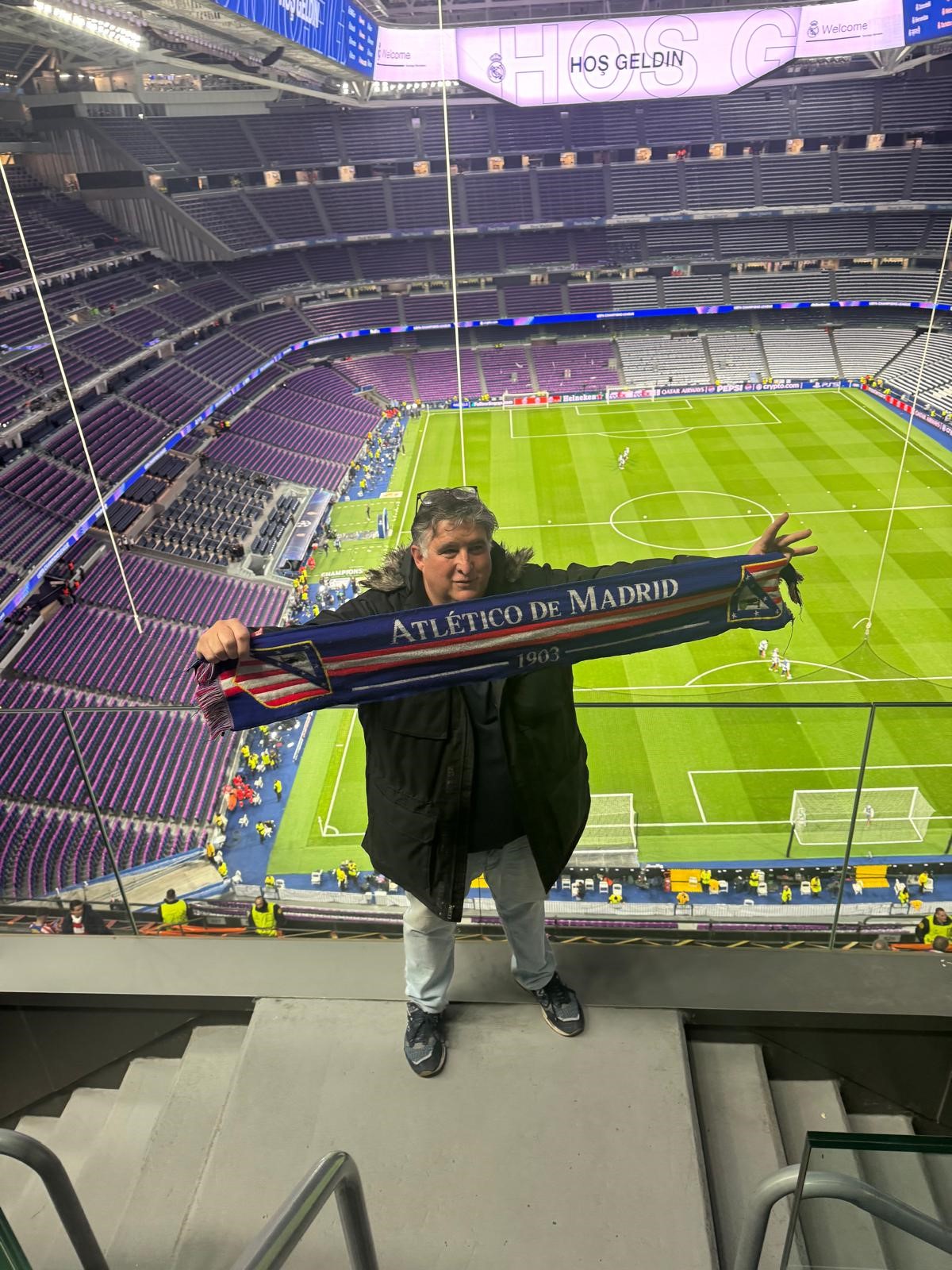 José Antonio — Vocal · Merchandising